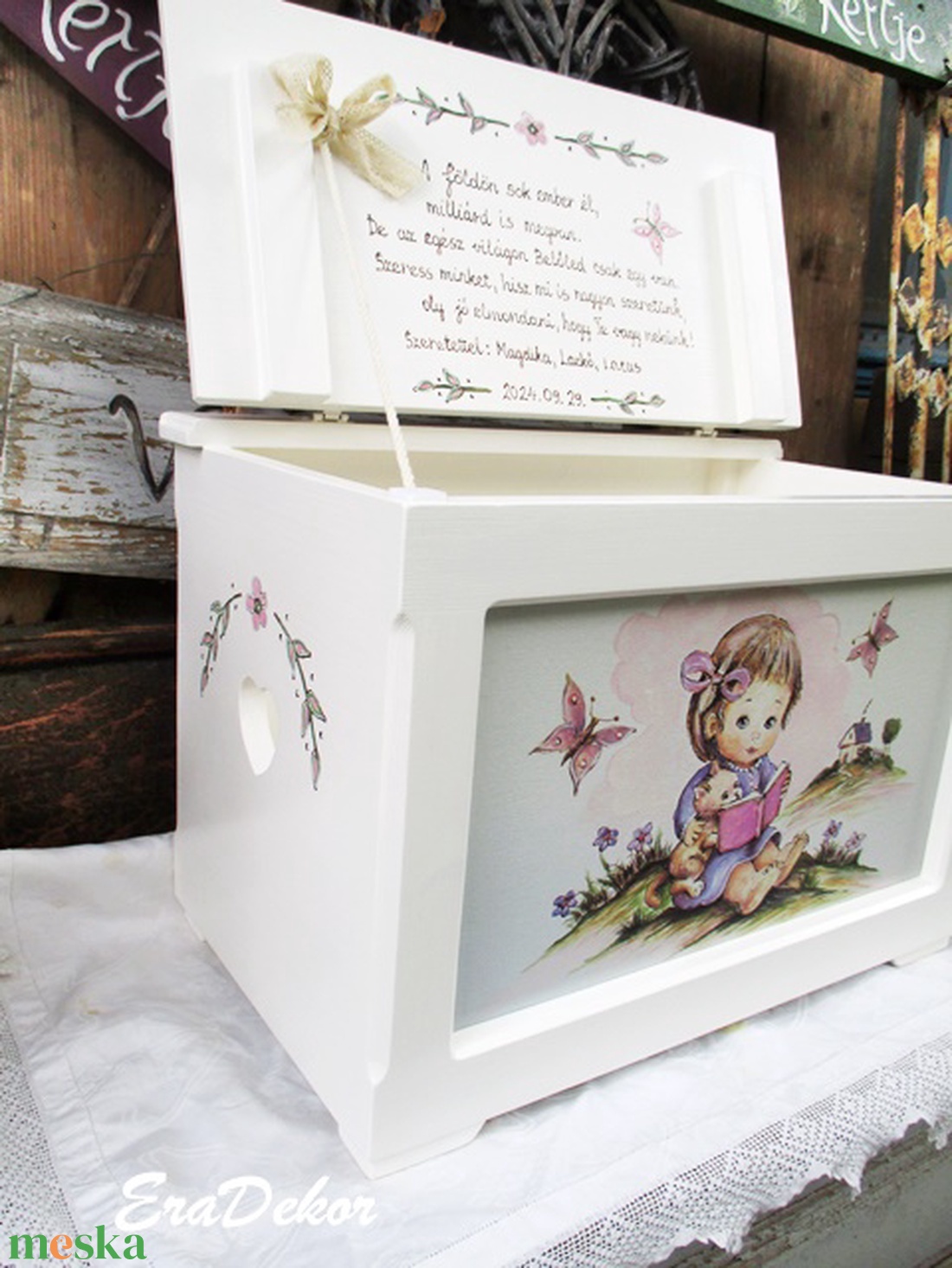 Cicás  játéktároló láda kislányok keresztelőjére - baba - mama - babaszobabútor - játéktároló - Meska.hu