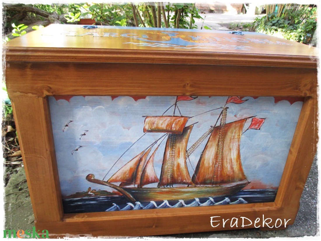 Hajós, játéktároló kincsesláda kisfiúknak - baba - mama - keresztelő kellékek - keresztelőajándékok - Meska.hu