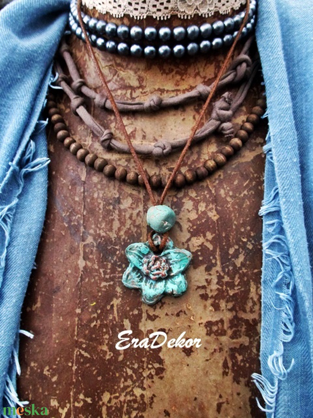 Türkiz virág nyaklánc - ékszer - nyaklánc - medálos nyaklánc - Meska.hu