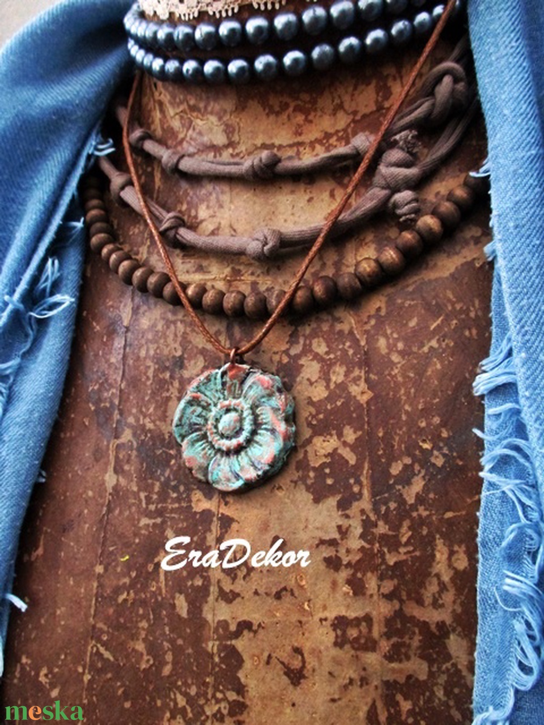 Türkiz virág nyaklánc - ékszer - nyaklánc - medálos nyaklánc - Meska.hu