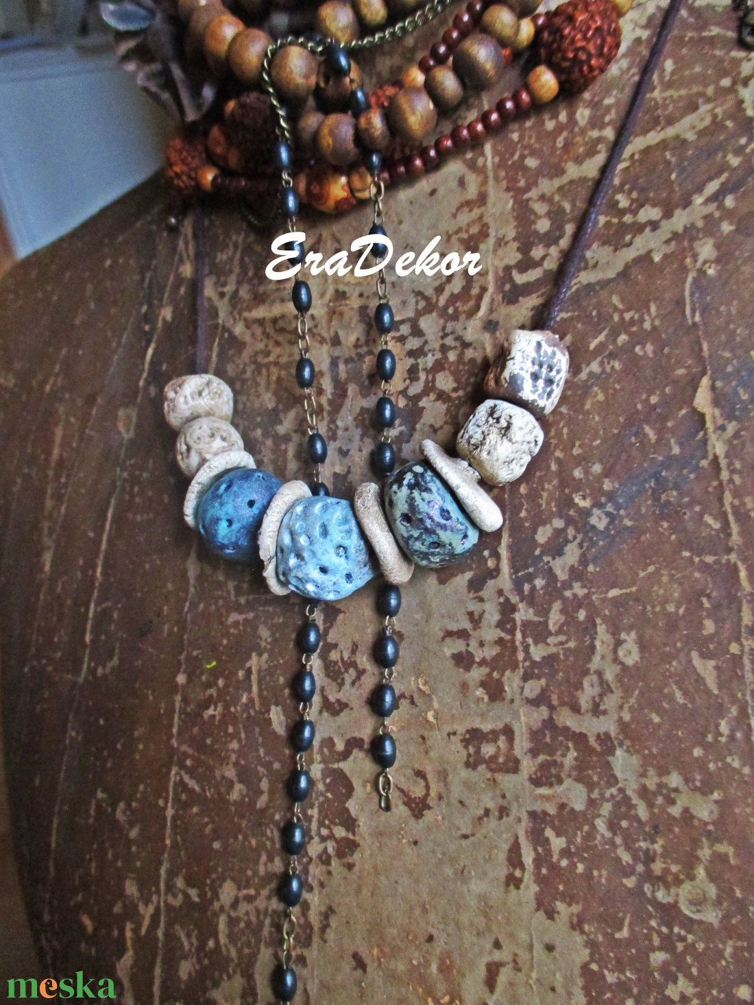 Kékes, szürkés és natúr  árnyalatú nyakláncok - ékszer - nyaklánc - medálos nyaklánc - Meska.hu