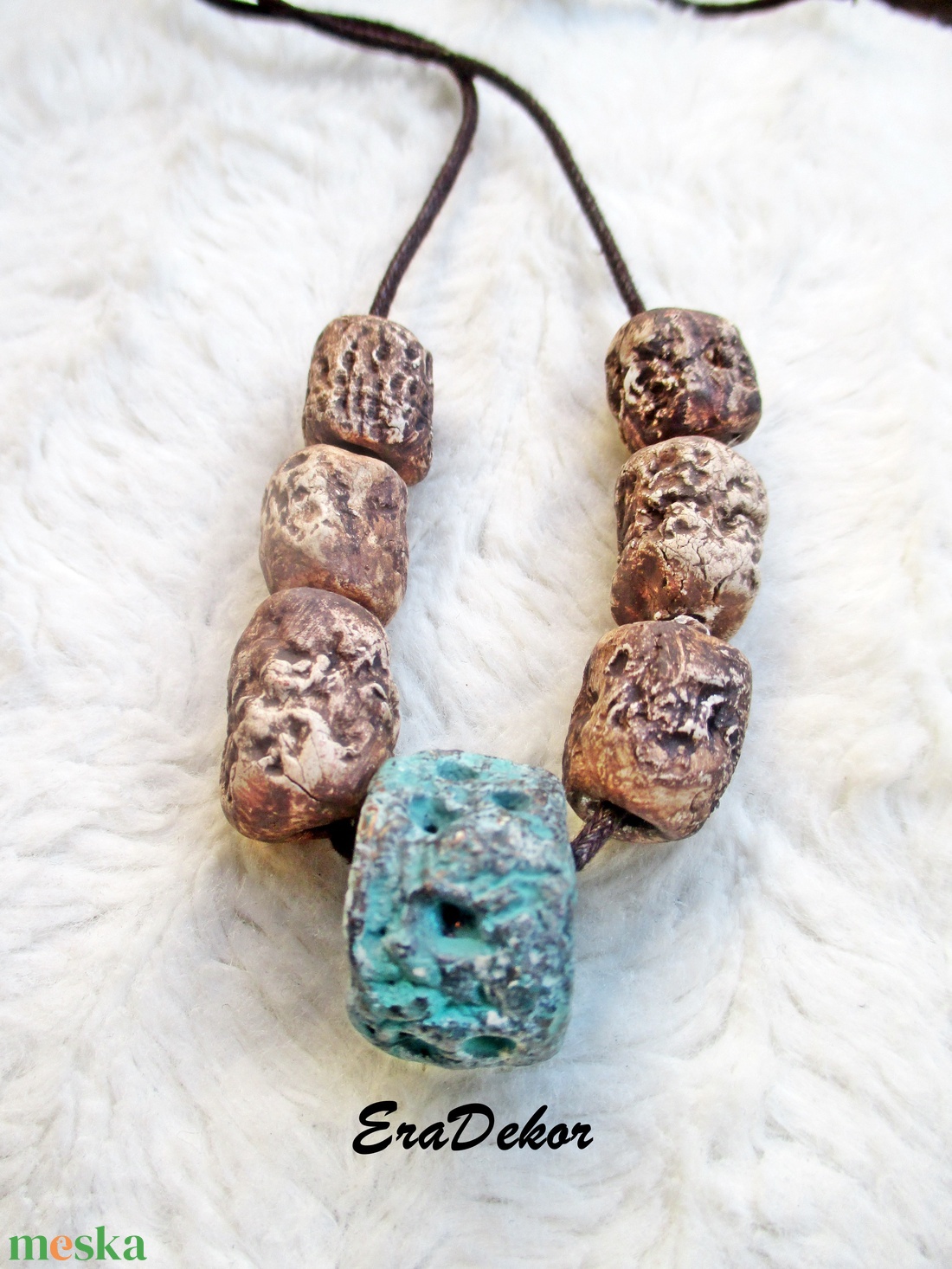 Rusztikus, egy kis türkizzel - ékszer - nyaklánc - medálos nyaklánc - Meska.hu