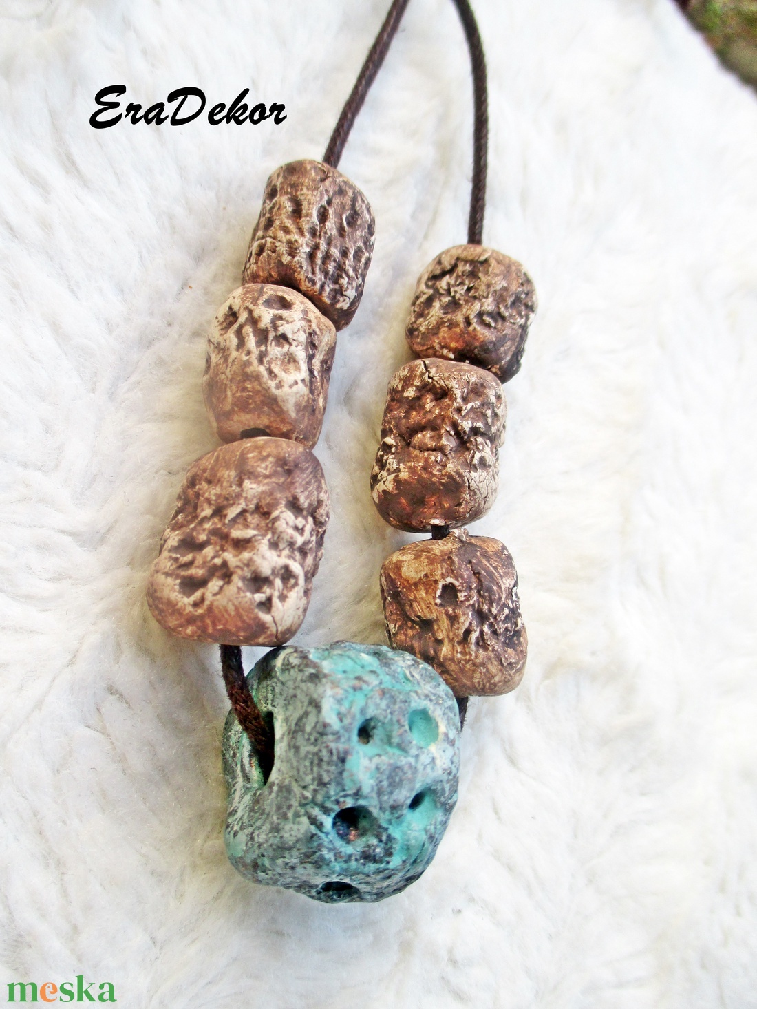 Rusztikus, egy kis türkizzel - ékszer - nyaklánc - medálos nyaklánc - Meska.hu