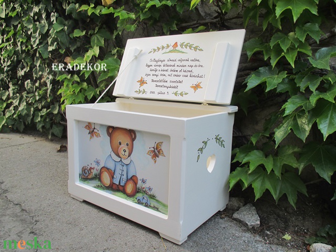 Fiú macis  játéktároló  láda, ajándék  keresztelőre - játék & sport - hinta & kerti játék - Meska.hu