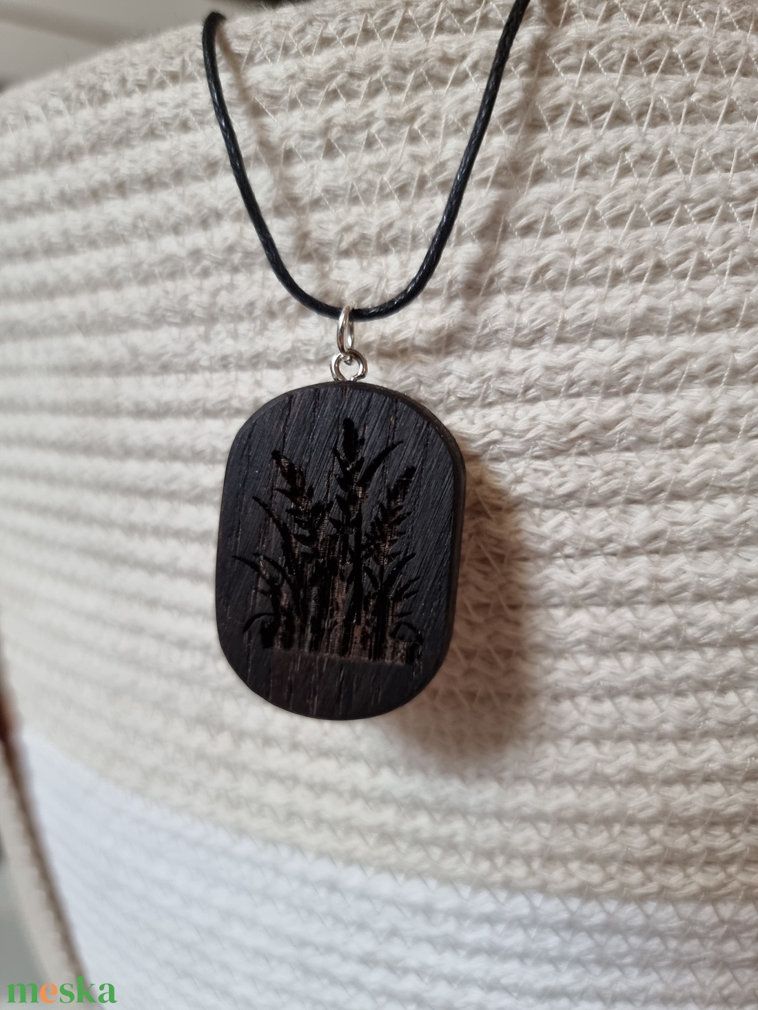 Diófa nyaklánc gravírozott  - ékszer - nyaklánc - medálos nyaklánc - Meska.hu