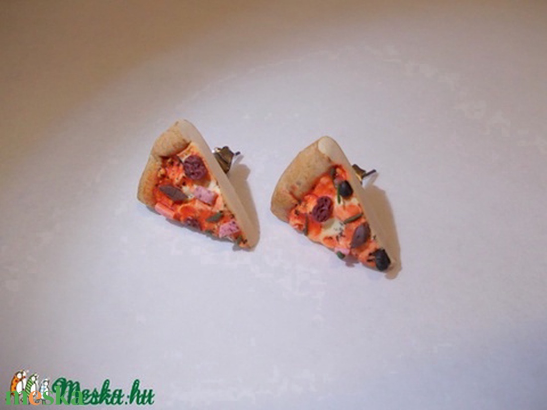 Pepperónis pizza fülbevaló -  - Meska.hu