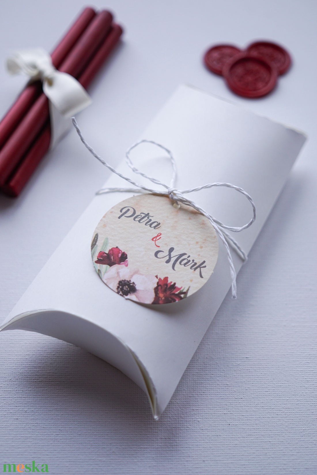 Dobozos esküvői meghívó, virágmintás meghívó, párna dobozos meghívó, harmónika meghívó - esküvő - meghívó & kártya - meghívó - Meska.hu