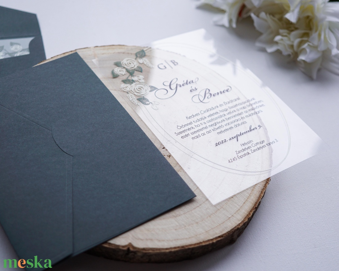 Plexi  esküvői meghívó sötét zöld borítékkal, akril meghívó, virágos meghívó, átlátszó meghívó - esküvő - meghívó & kártya - meghívó - Meska.hu