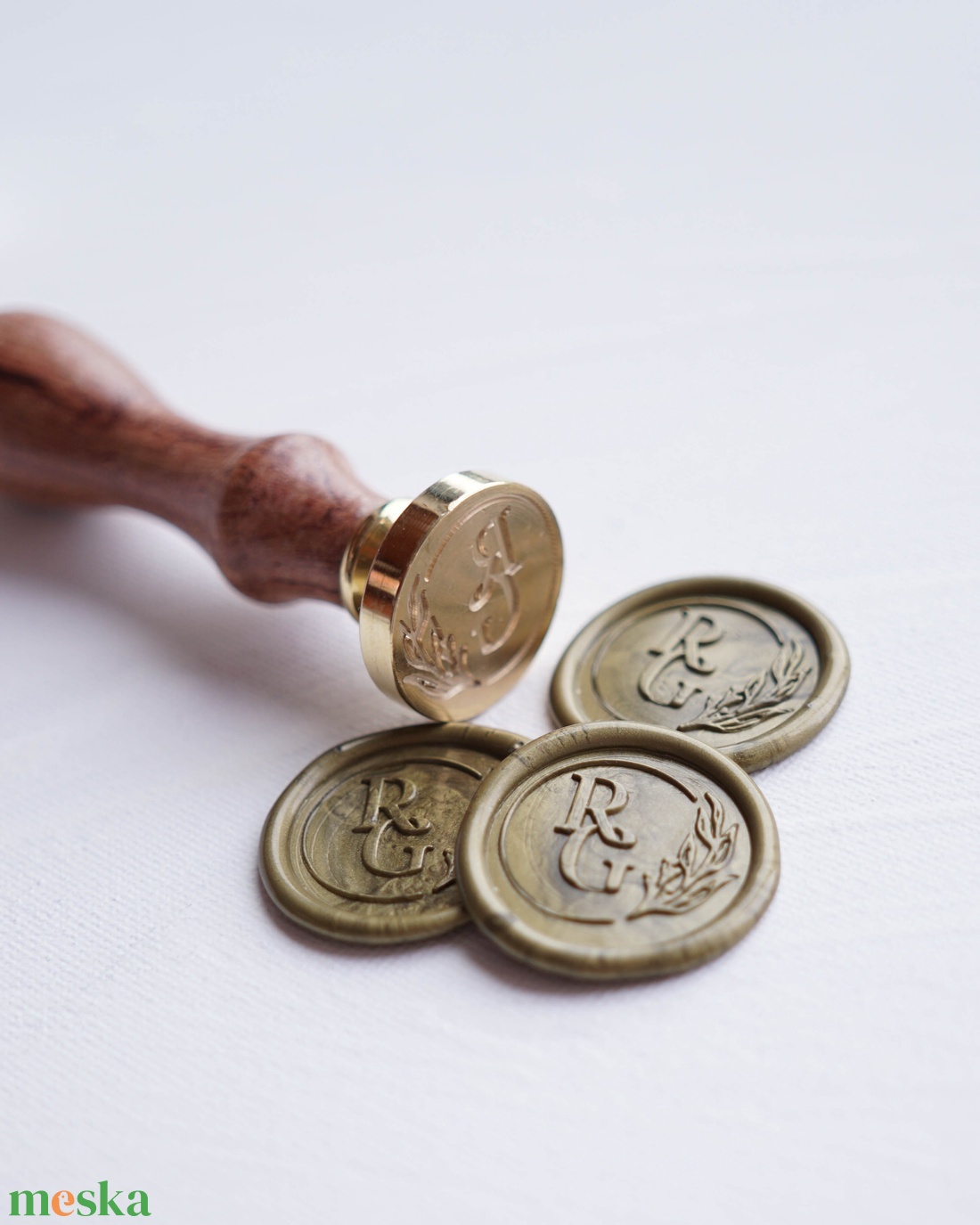 Monogramos pecsétnyomó, Egyedi pecsétnyomó, Leveles pecsétnyomó, egyedi pecsét - esküvő - meghívó & kártya - meghívó - Meska.hu