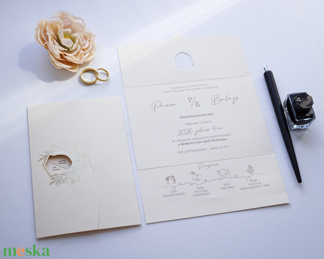 Kinyitható arany leveles esküvői meghívó, kivágott középső résszel, krém és arany meghívó, aranyprégelt mintával - esküvő - meghívó & kártya - meghívó - Meska.hu