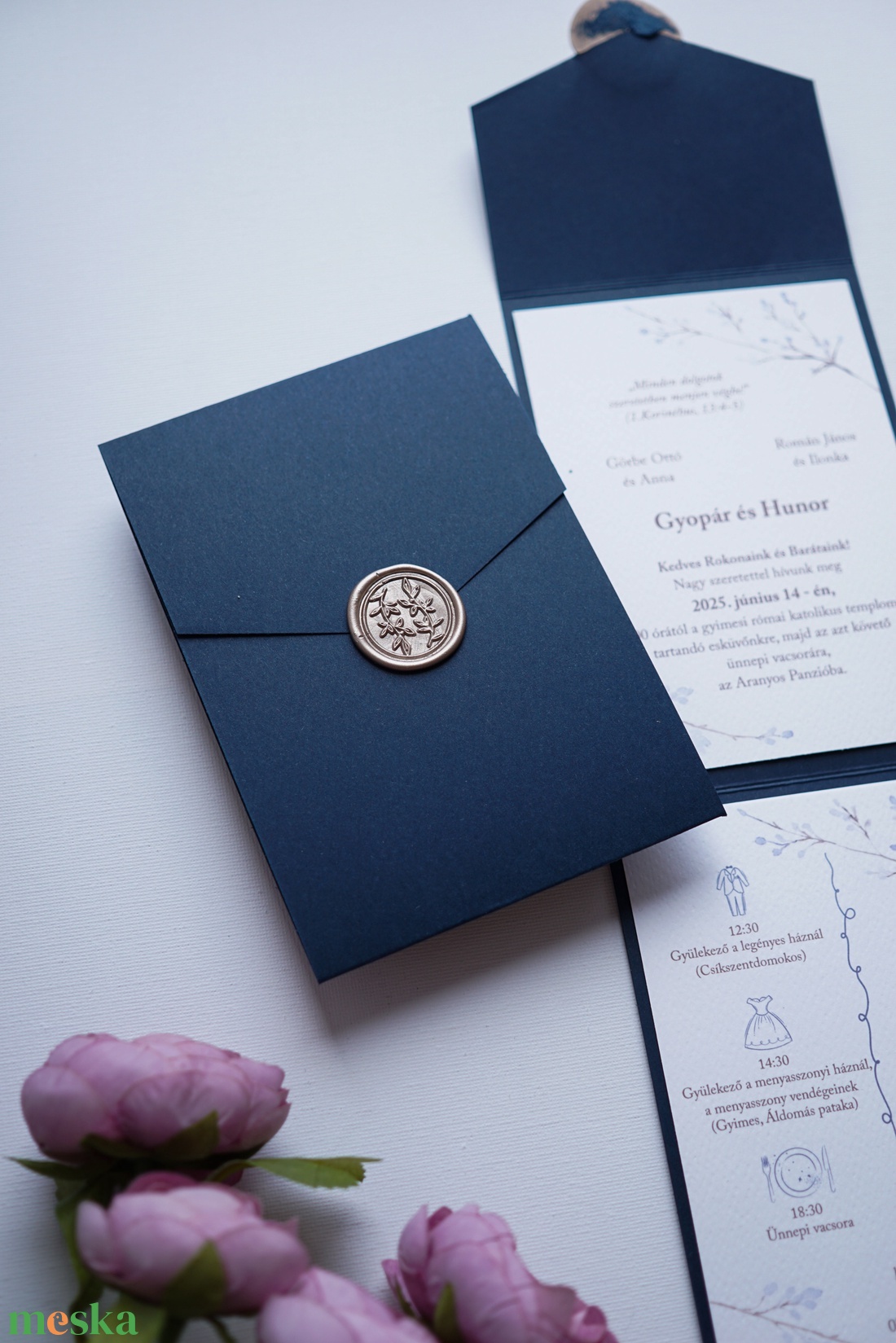 Tengerészkék kinyitható esküvői meghívó, viaszpecséttel, zsebes meghívó, borítékra hajtható meghívó - esküvő - meghívó & kártya - meghívó - Meska.hu