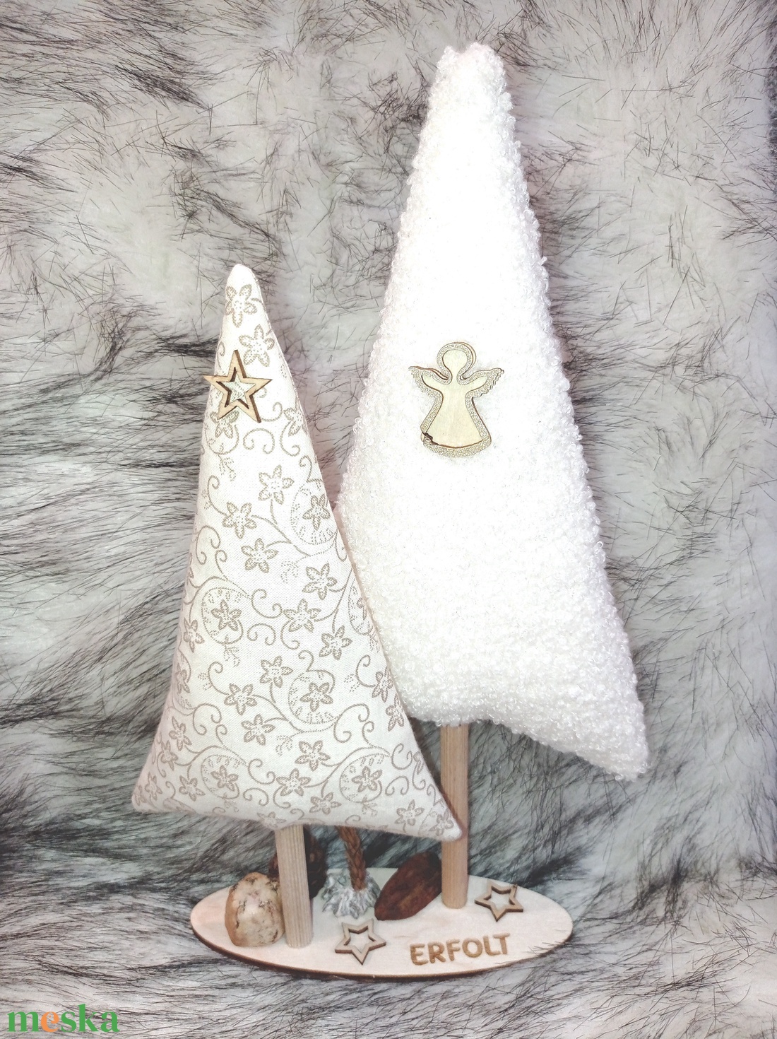 Textilből készült karácsonyi dekoráció  kézzel készített fenyőfa - 1. - karácsony - karácsonyi lakásdekoráció - karácsonyi lakásdíszek - Meska.hu