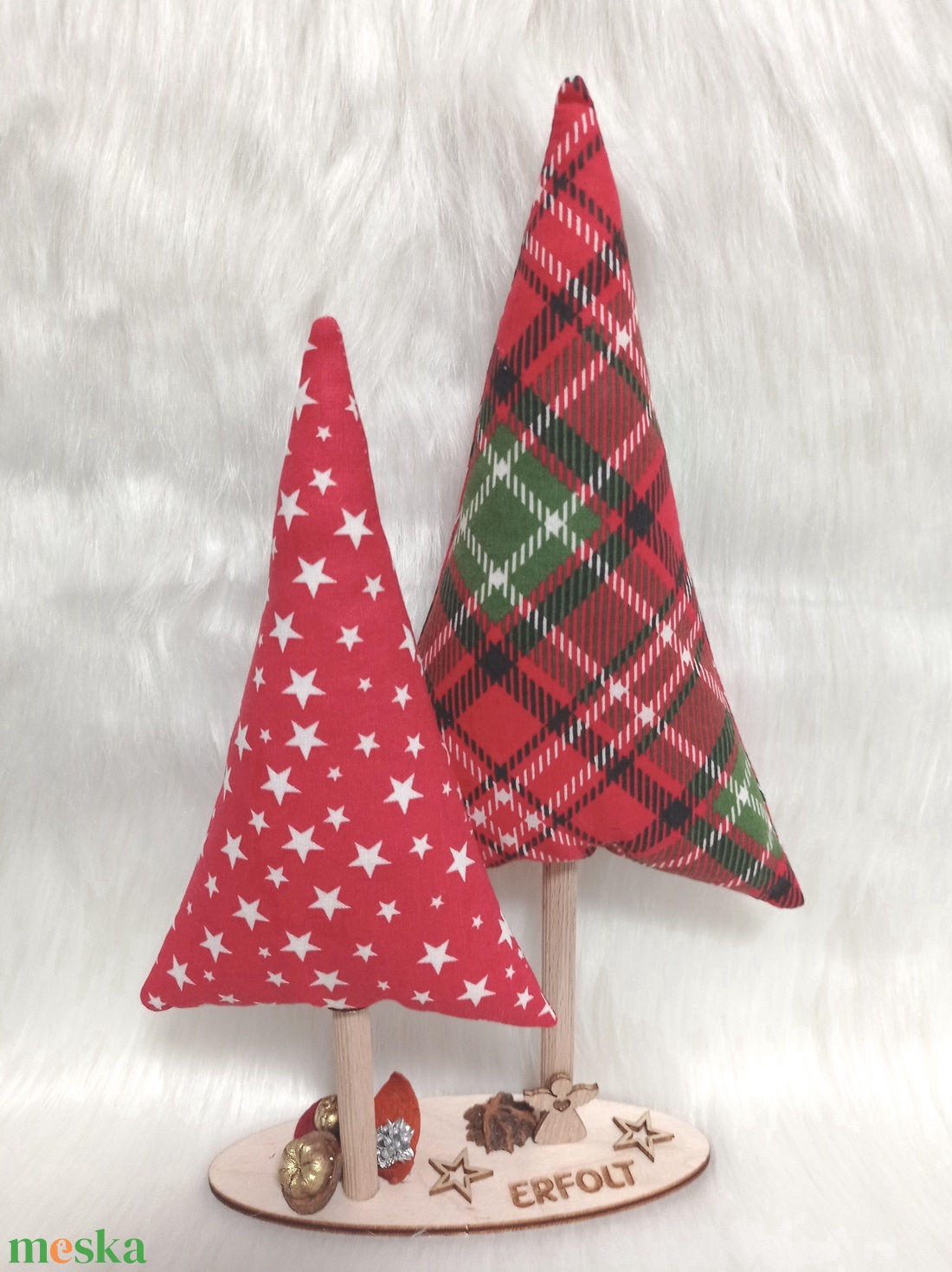Textilből készült karácsonyi dekoráció  kézzel készített fenyőfa - 7. - karácsony - karácsonyi lakásdekoráció - karácsonyi lakásdíszek - Meska.hu