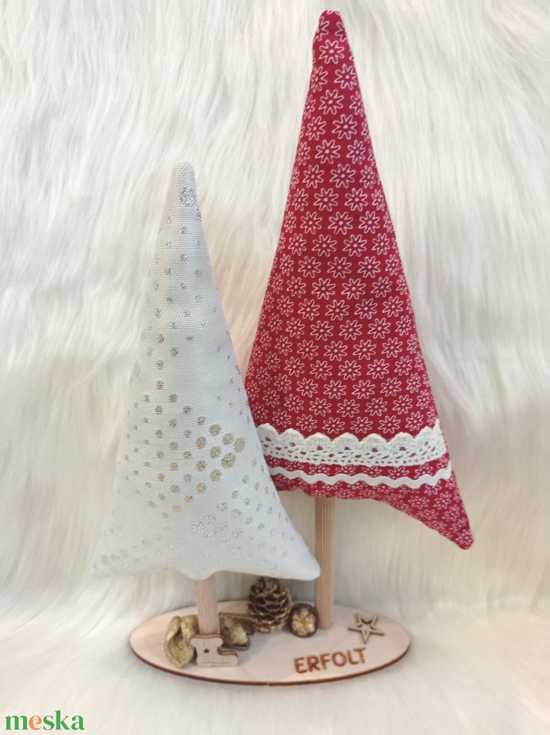 Textilből készült karácsonyi dekoráció  kézzel készített fenyőfa - 8. - karácsony - karácsonyi lakásdekoráció - karácsonyi lakásdíszek - Meska.hu