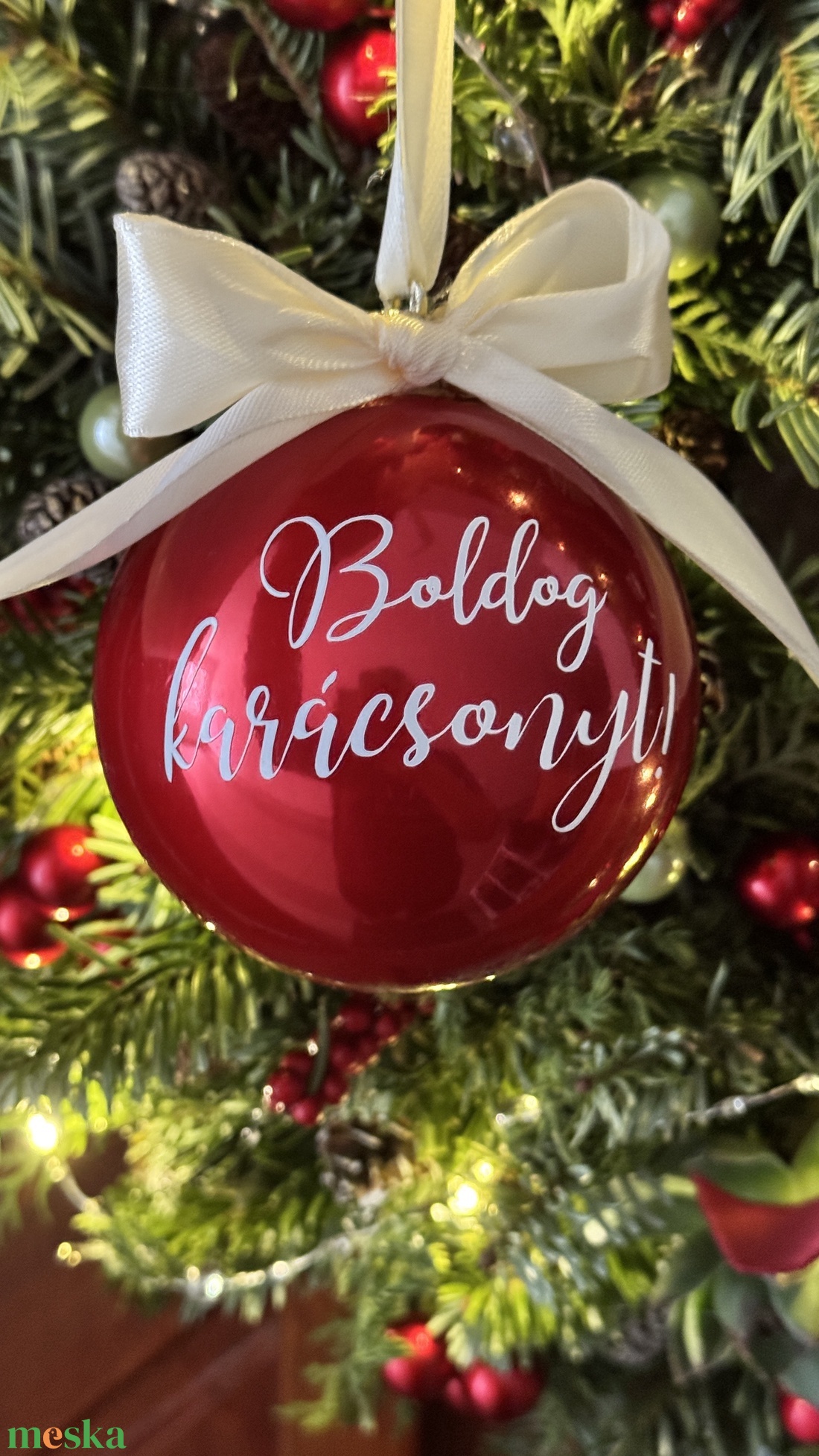 Egyedi feliratos karácsonyi gömbök többféle színben - karácsony - karácsonyi lakásdekoráció - karácsonyfadíszek - Meska.hu