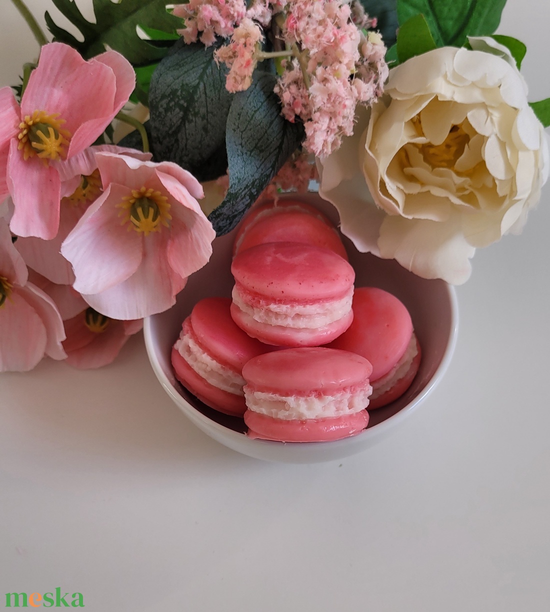 Macaron illatviasz, málnás panna cotta illattal - otthon & életmód - gyertya, illat, aroma - illatviasz - Meska.hu Macaron illatviasz, málnás panna cotta illattal - otthon & életmód - gyertya, illat, aroma - illatviasz - Meska.hu