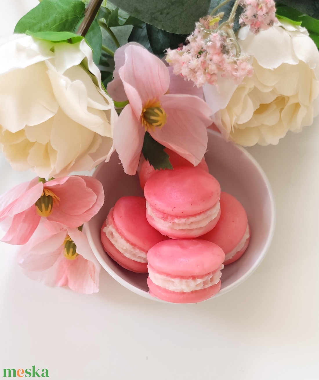Macaron illatviasz, málnás panna cotta illattal - otthon & életmód - gyertya, illat, aroma - illatviasz - Meska.hu Macaron illatviasz, málnás panna cotta illattal - otthon & életmód - gyertya, illat, aroma - illatviasz - Meska.hu