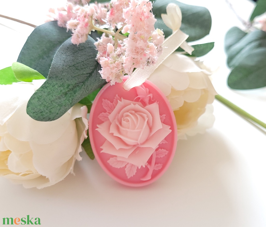 Firenzei illatviasz,  bazsarózsa és alma illat, szekrény illatosító rózsa medál - otthon & életmód - gyertya, illat, aroma - illatviasz - Meska.hu