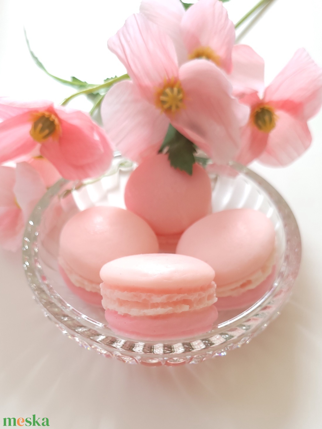 Macaron illatviasz fekete cseresznye illattal - otthon & életmód - gyertya, illat, aroma - illatviasz - Meska.hu