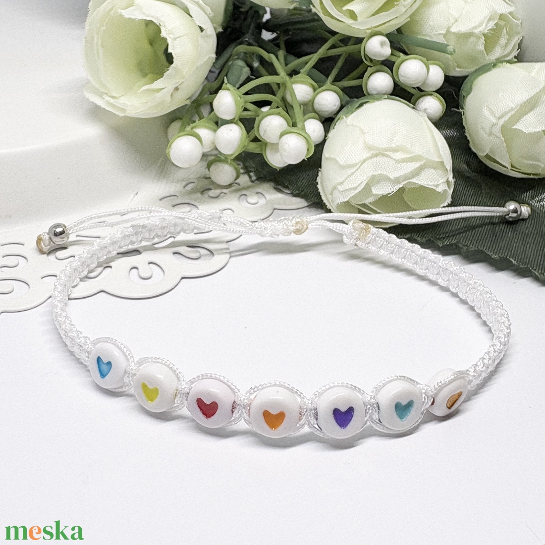 ér Makramé Karkötő Szivárvány Szív Motívummal  A Pozitív Energia Viselete - ékszer - karkötő - fonott karkötő - Meska.hu