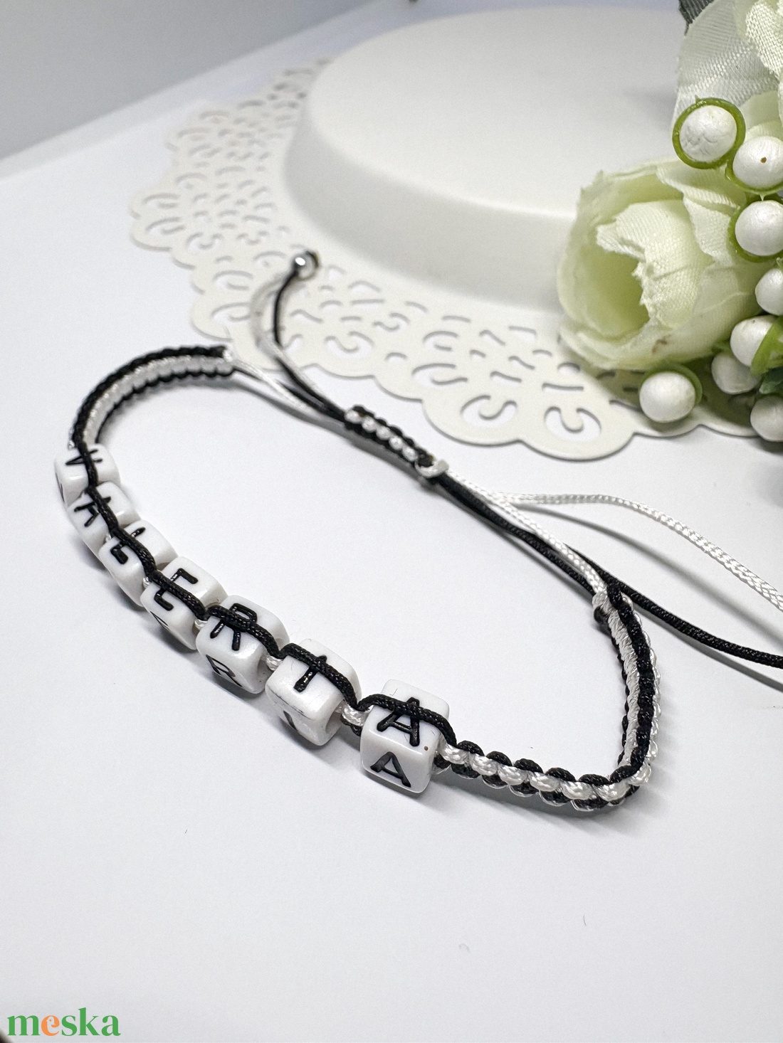 Személyre Szabható Betűkkel - ékszer - karkötő - fonott karkötő - Meska.hu