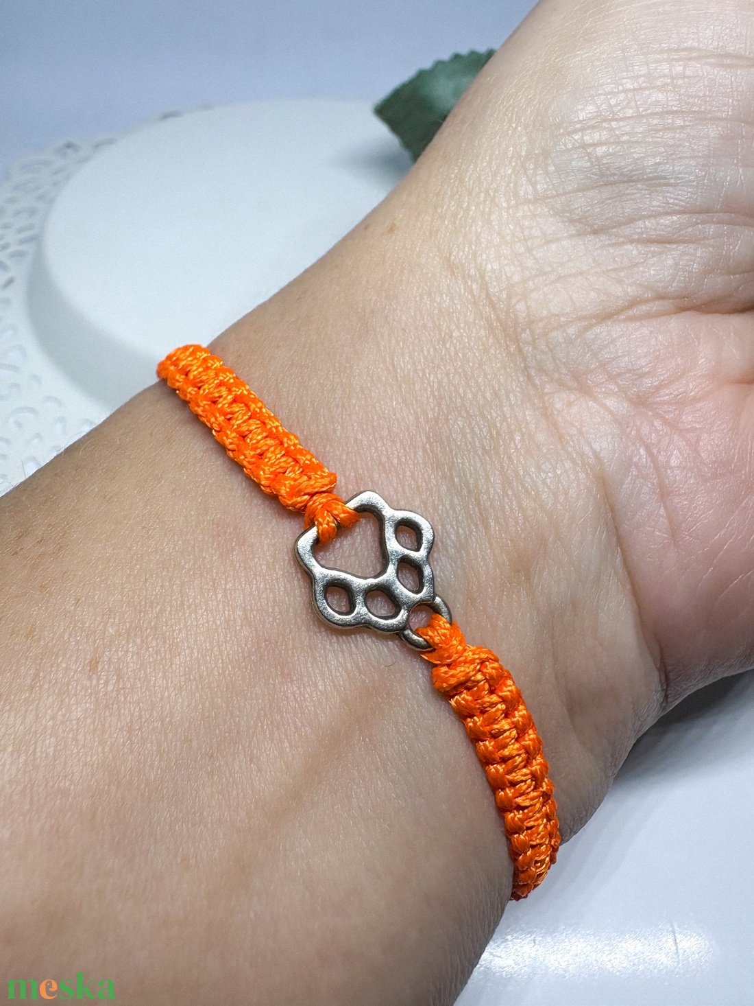 Makramé fonott karkötő  tapancsos kék  - ékszer - karkötő - gyöngyös karkötő - Meska.hu