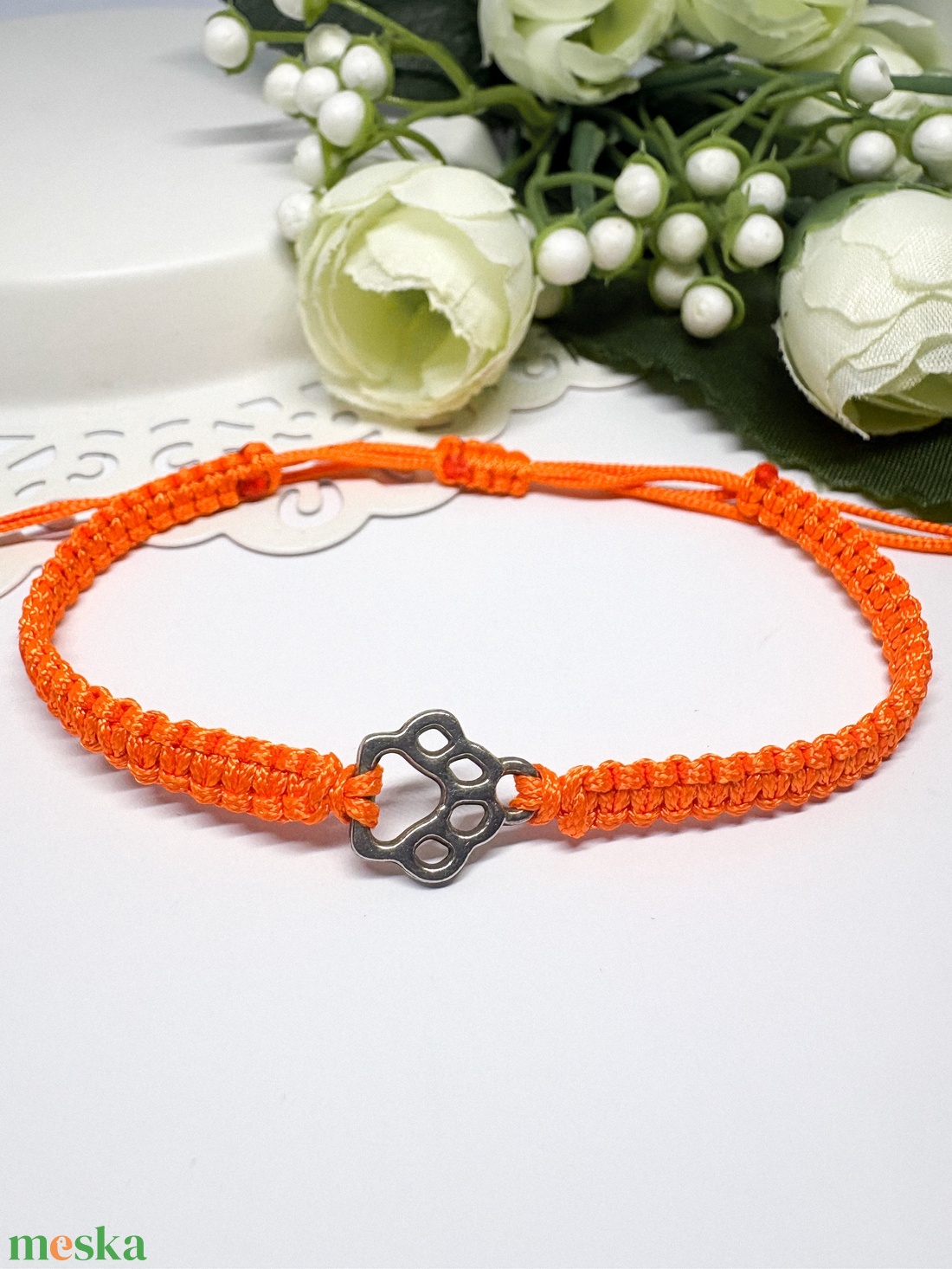 Makramé fonott karkötő  tapancsos kék  - ékszer - karkötő - gyöngyös karkötő - Meska.hu