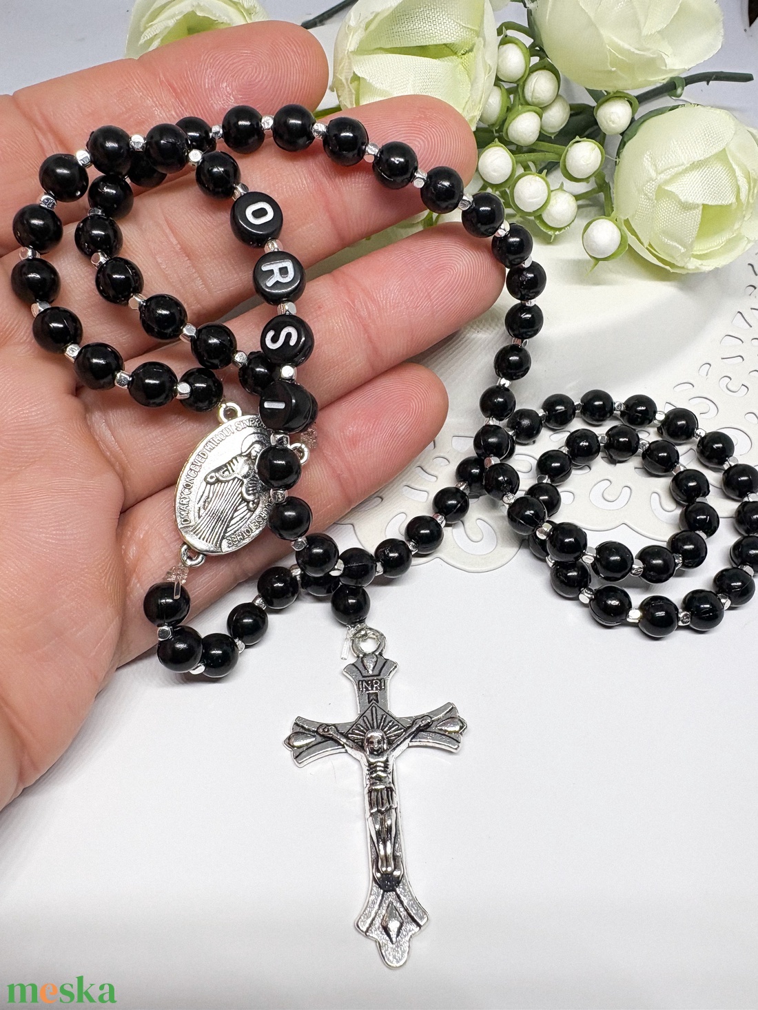  Egyedi gyöngyös rózsafüzér  személyre szabható névvel ???? - ékszer - nyaklánc - monogram & névnyaklánc - Meska.hu