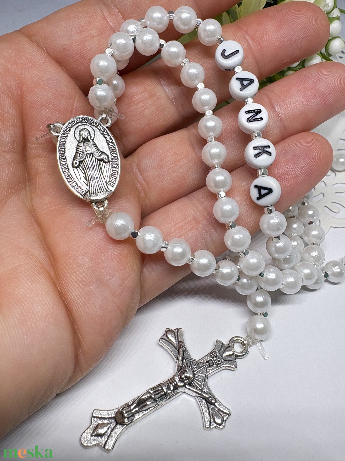  Egyedi gyöngyös rózsafüzér � személyre szabható névvel ???? - ékszer - nyaklánc - monogram & névnyaklánc - Meska.hu