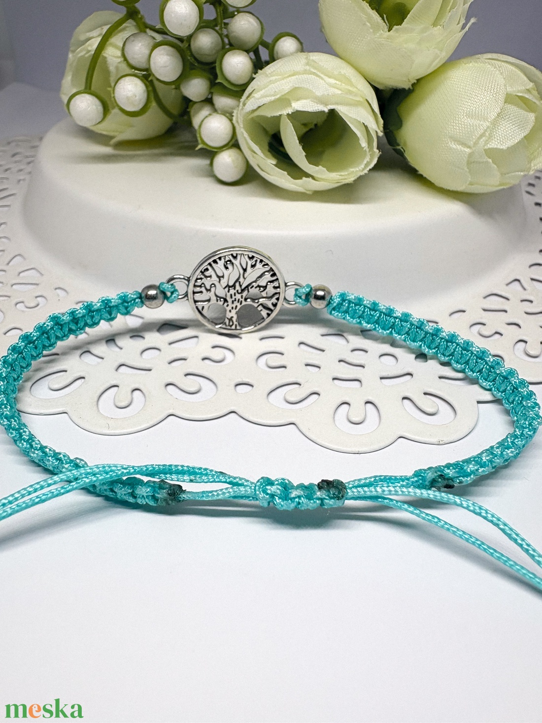 Kézzel Készített Életfa Makramé Karkötő - ékszer - karkötő - fonott karkötő - Meska.hu