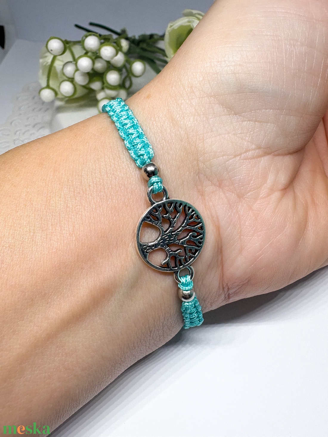 Kézzel Készített Életfa Makramé Karkötő - ékszer - karkötő - fonott karkötő - Meska.hu