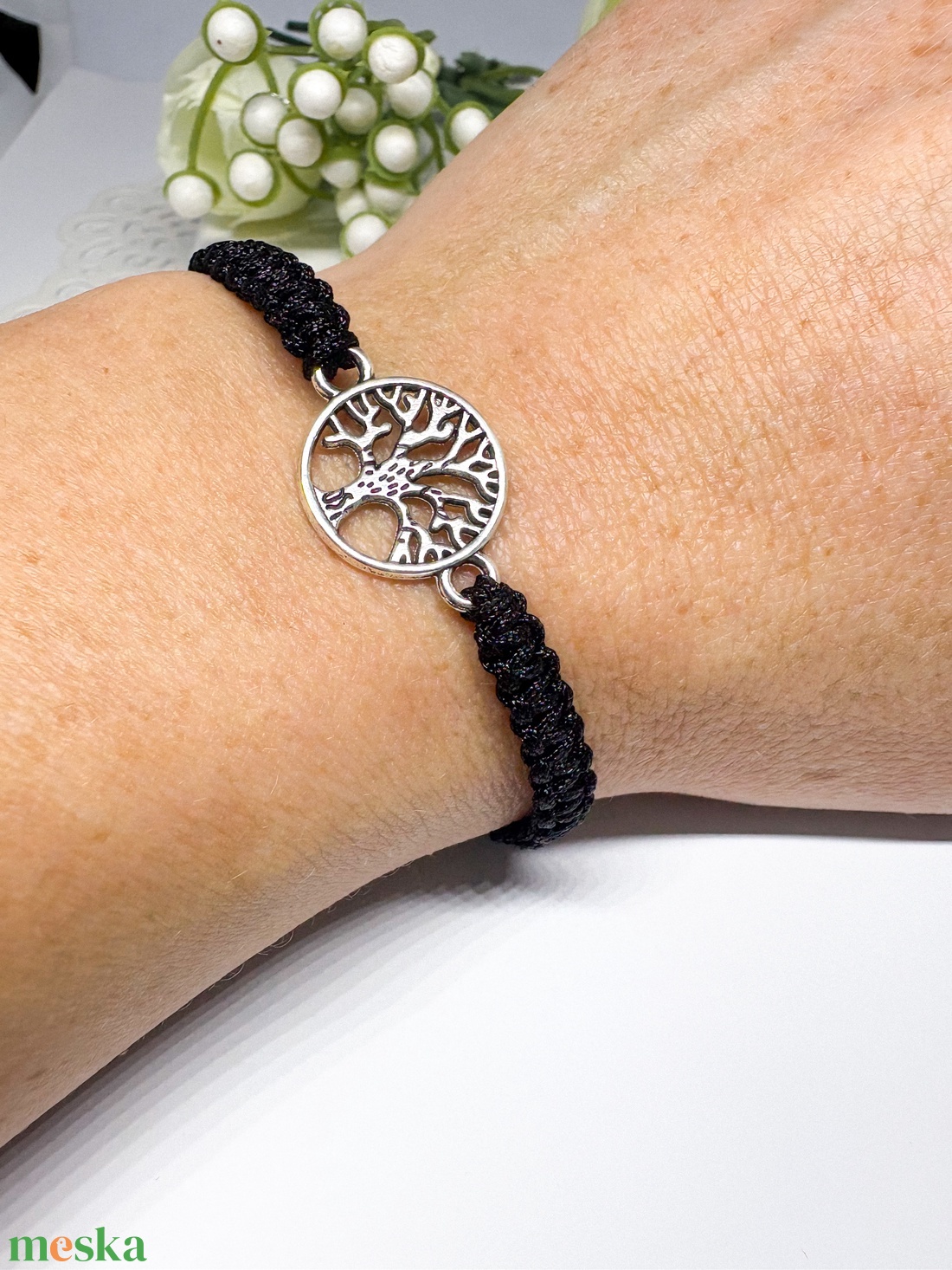 Kézzel Készített Életfa Makramé Karkötő - ékszer - karkötő - fonott karkötő - Meska.hu