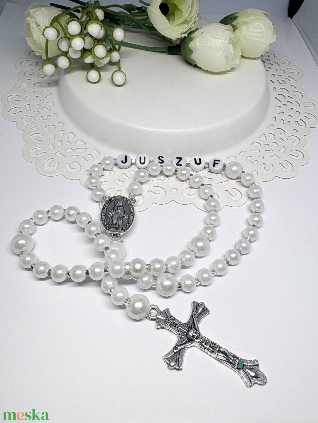    Fehér rózsafüzér díszdobozban keresztelő ajándék - otthon & életmód - vallás - lánc & füzér - Meska.hu