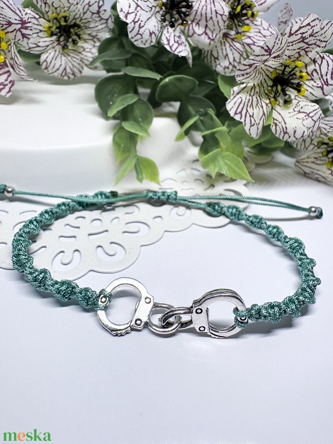 Ékszerek-Karkötők Zsályazöld bilincs makramé  - ékszer - karkötő - fonott karkötő - Meska.hu