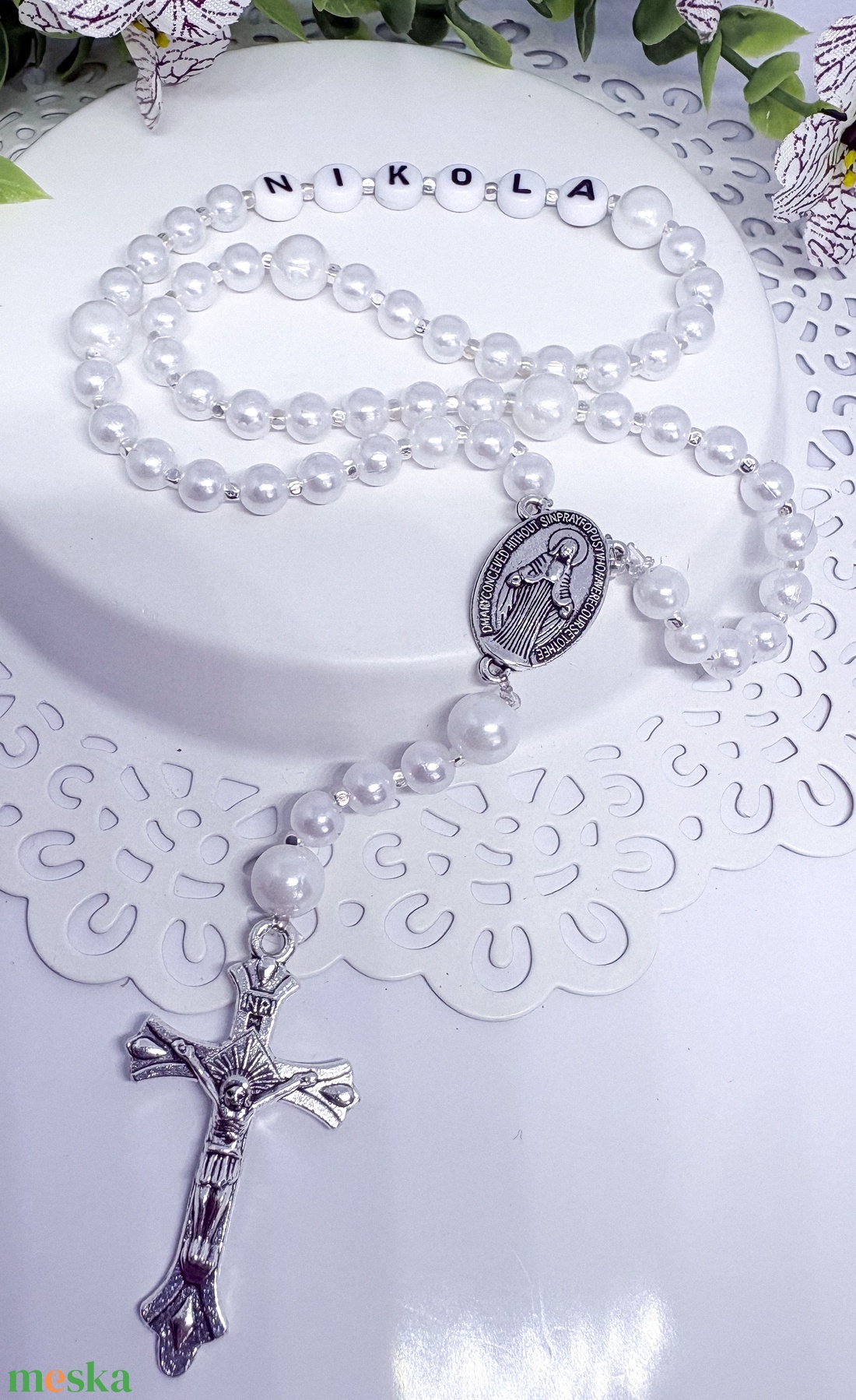    Fehér rózsafüzér díszdobozban keresztelő ajándék - otthon & életmód - vallás - lánc & füzér - Meska.hu