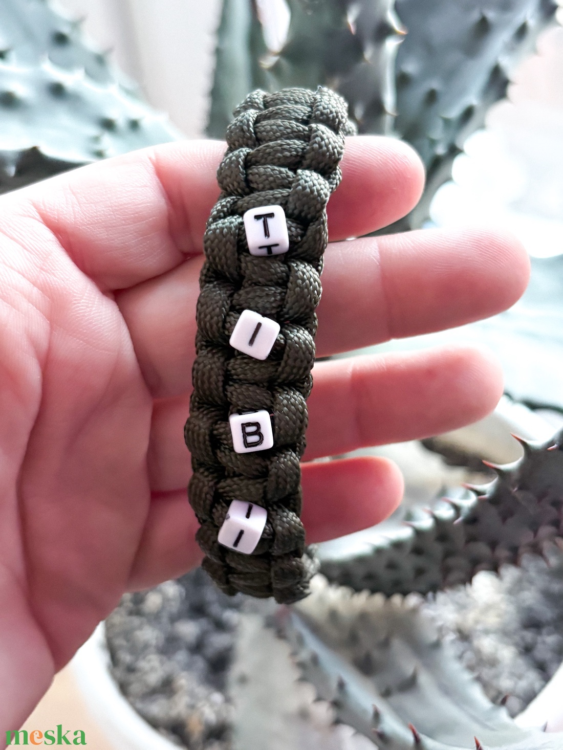 Paracord neves karkötő  - ékszer - karkötő - széles karkötő - Meska.hu