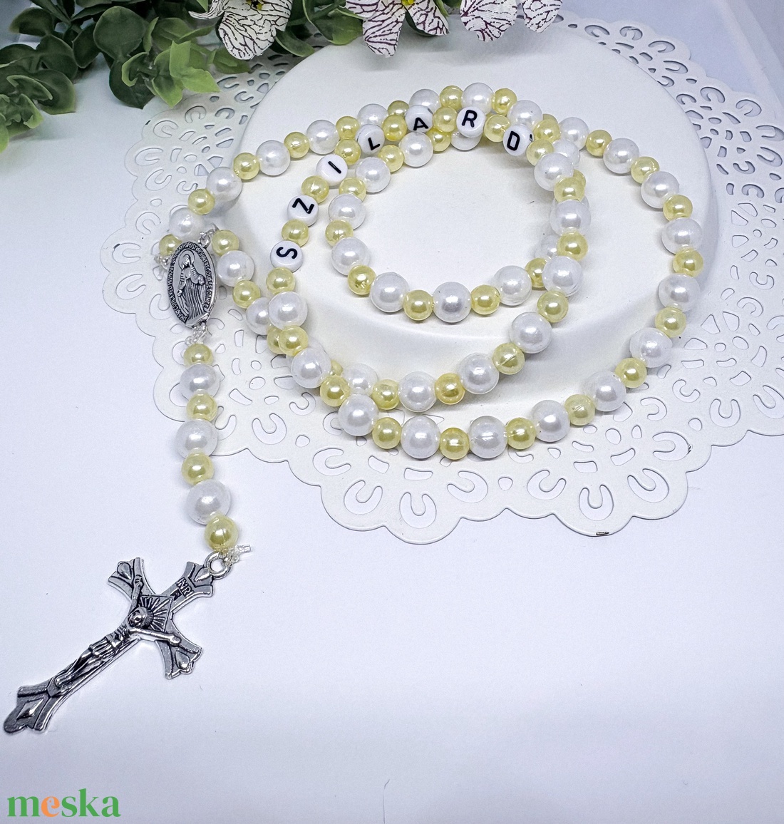  Egyedi gyöngyös rózsafüzér � személyre szabható névvel ???? - ékszer - nyaklánc - monogram & névnyaklánc - Meska.hu