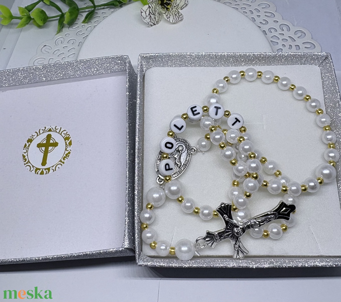  Egyedi gyöngyös rózsafüzér � személyre szabható névvel ???? - ékszer - nyaklánc - monogram & névnyaklánc - Meska.hu