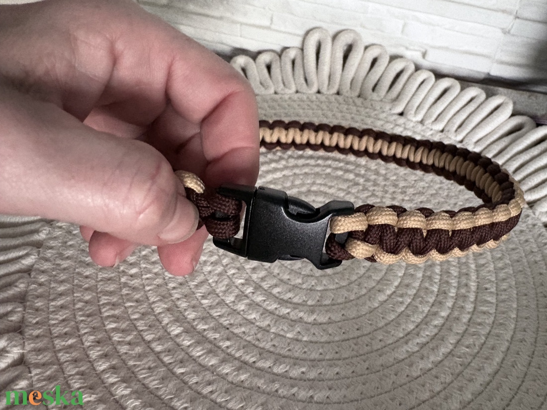 Paracord  karkötő  - ékszer - karkötő - széles karkötő - Meska.hu
