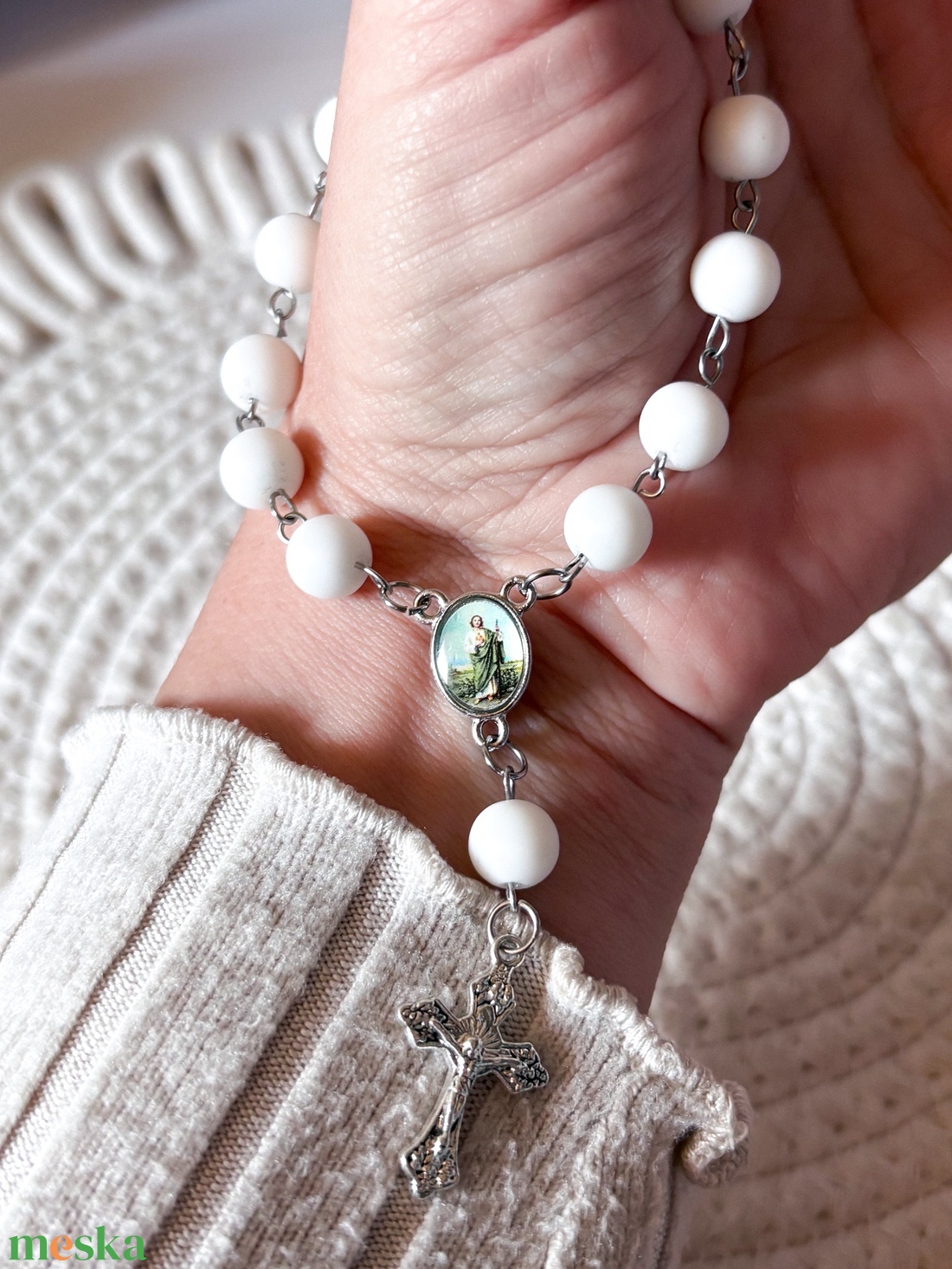 Autós tizedes rózsafüzér � Fehér ónix ásványból, Szent Júdás Tádé éremmel - otthon & életmód - autó - visszapillantó dísz - Meska.hu