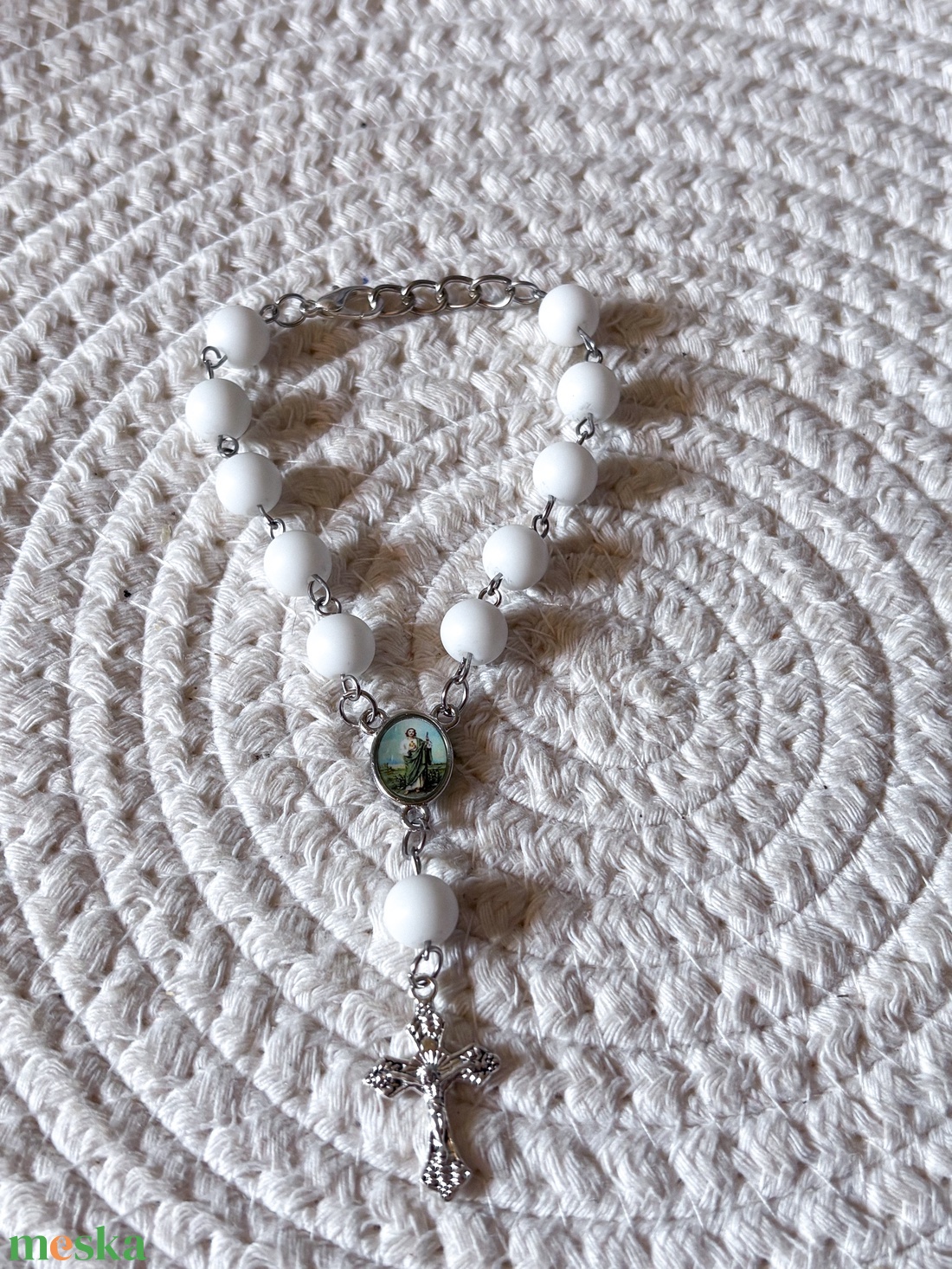 Autós tizedes rózsafüzér � Fehér ónix ásványból, Szent Júdás Tádé éremmel - otthon & életmód - autó - visszapillantó dísz - Meska.hu