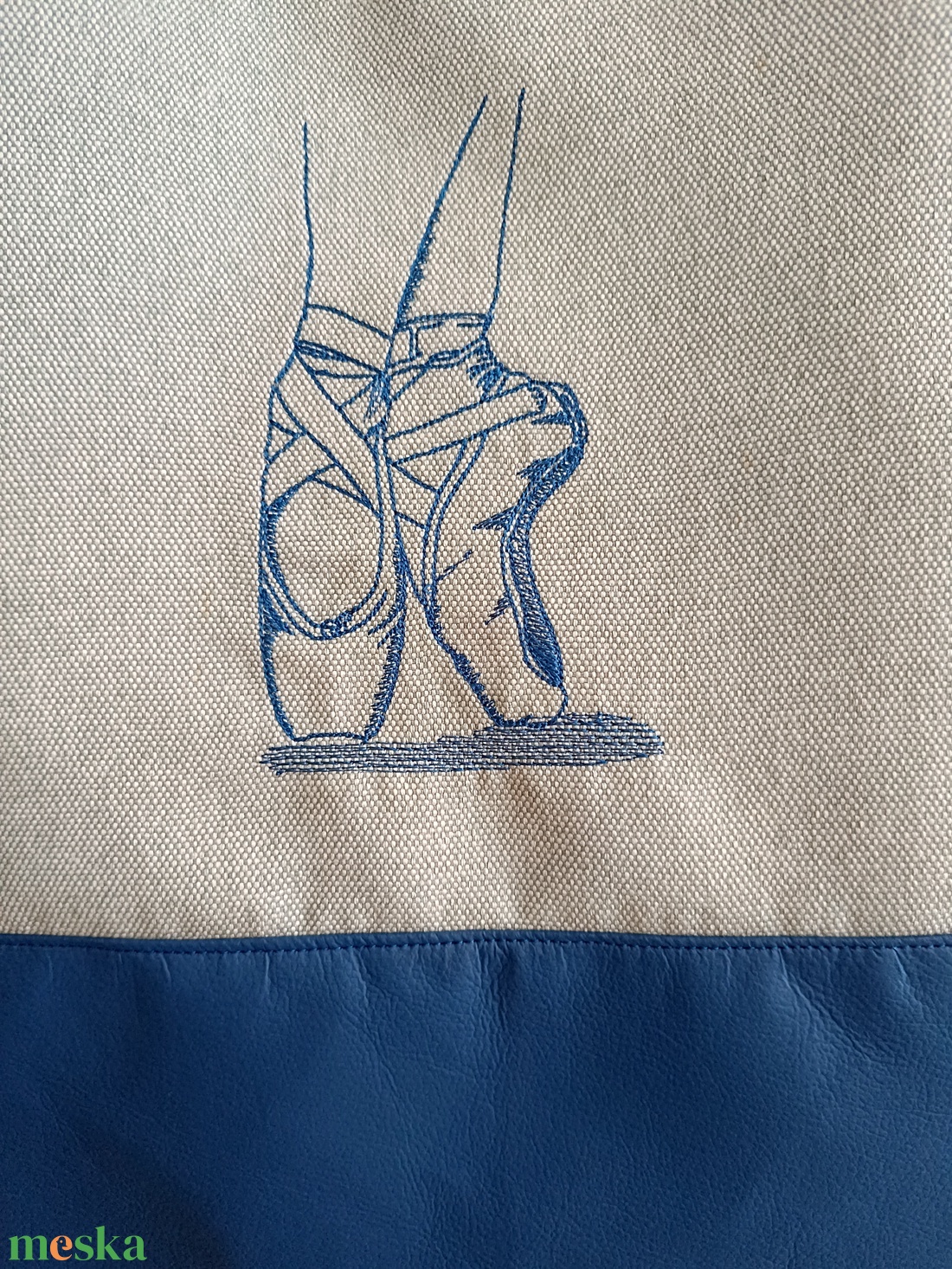 Hímzett balettcipős táska - táska & tok - bevásárlás & shopper táska - shopper, textiltáska, szatyor - Meska.hu Hímzett balettcipős táska - táska & tok - bevásárlás & shopper táska - shopper, textiltáska, szatyor - Meska.hu