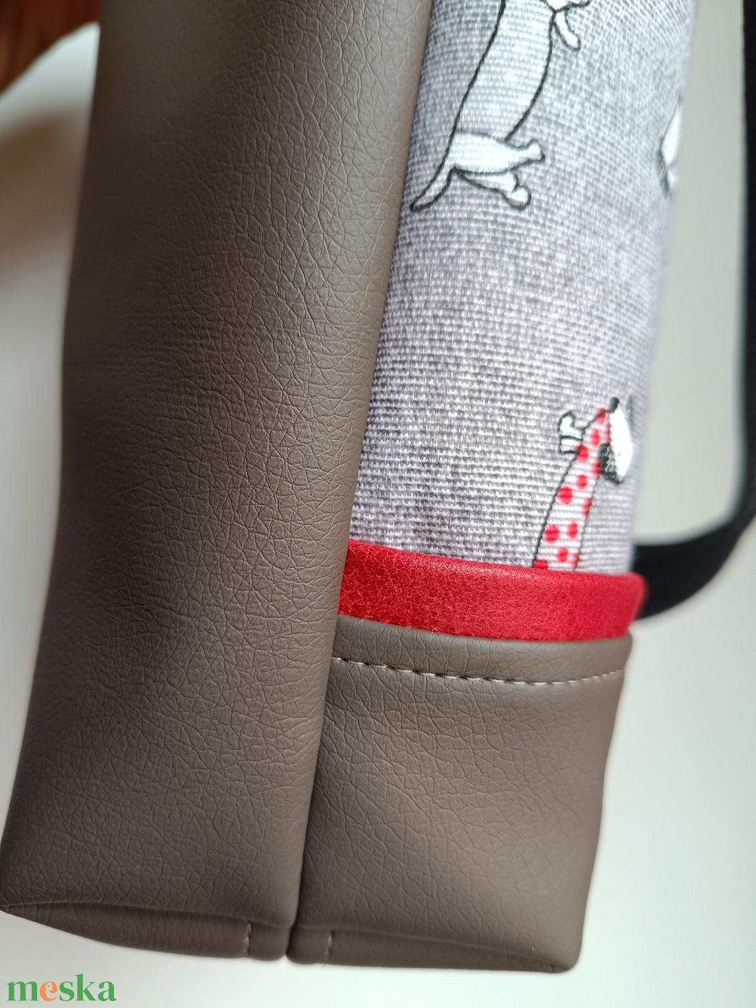 Tacskós női válltáska, crossbody/ kistáska - táska & tok - kézitáska & válltáska - vállon átvethető táska - Meska.hu Tacskós női válltáska, crossbody/ kistáska - táska & tok - kézitáska & válltáska - vállon átvethető táska - Meska.hu