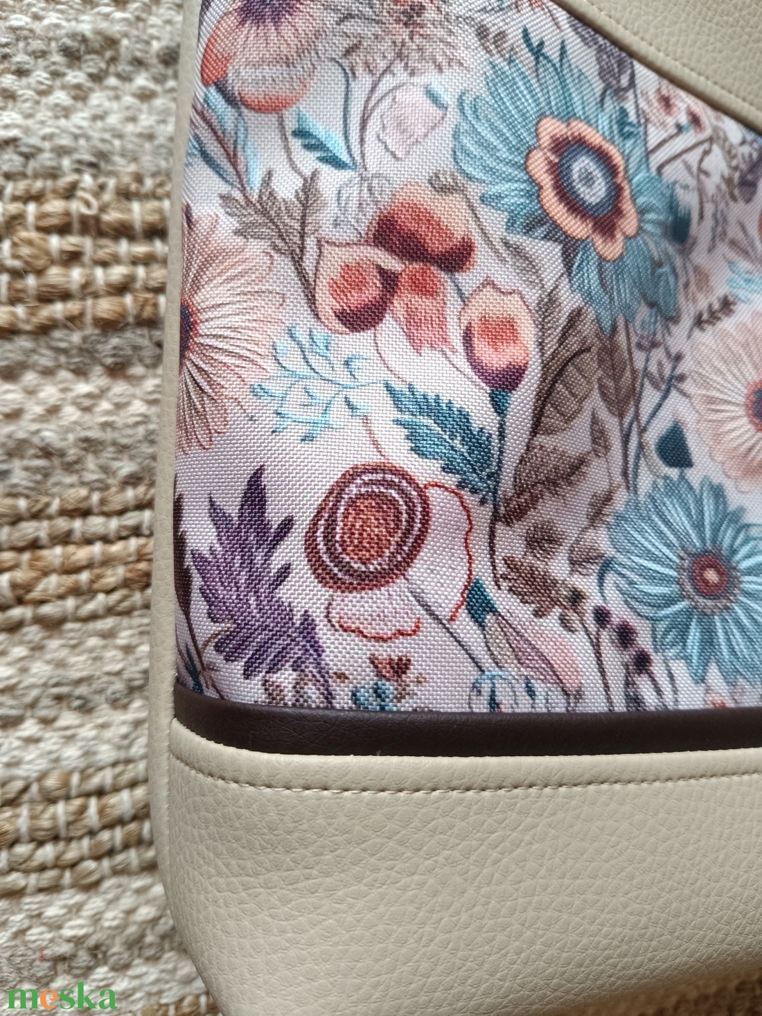 Bézs virágos női válltáska, crossbody - táska & tok - kézitáska & válltáska - vállon átvethető táska - Meska.hu Bézs virágos női válltáska, crossbody - táska & tok - kézitáska & válltáska - vállon átvethető táska - Meska.hu