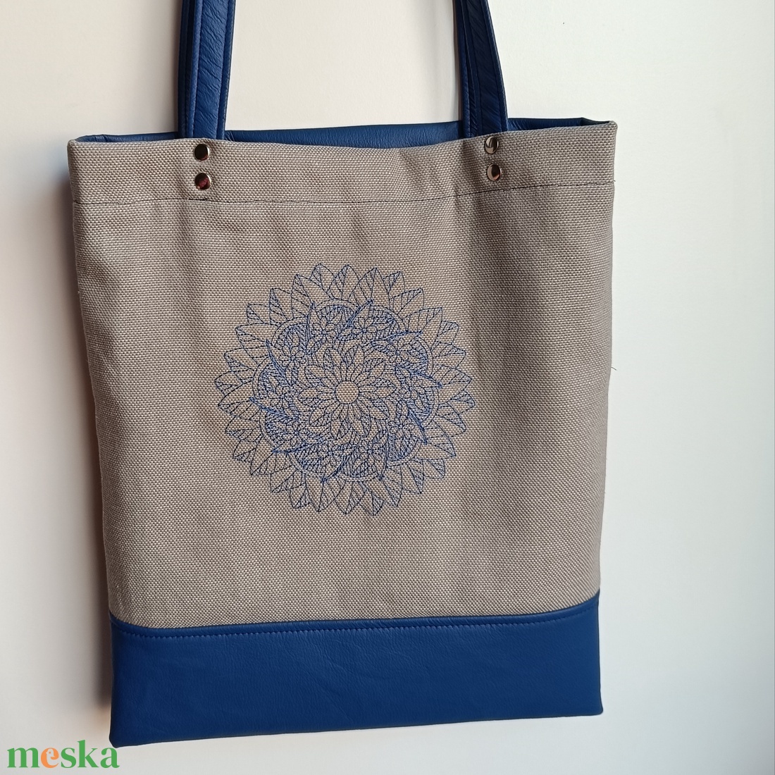 Mandalás hímzett válltáska - táska & tok - bevásárlás & shopper táska - shopper, textiltáska, szatyor - Meska.hu Mandalás hímzett válltáska - táska & tok - bevásárlás & shopper táska - shopper, textiltáska, szatyor - Meska.hu