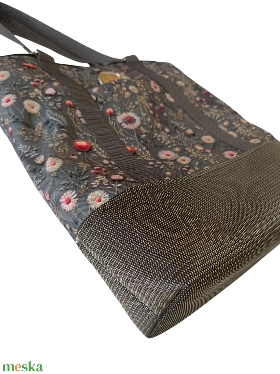 Laptoptartós válltáska szürke virágokkal - táska & tok - laptoptáska, laptop hátizsák - Meska.hu Laptoptartós válltáska szürke virágokkal - táska & tok - laptoptáska, laptop hátizsák - Meska.hu