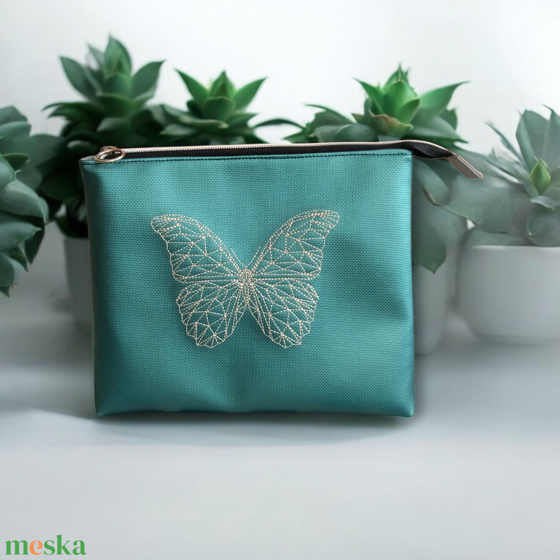 Hímzett textilbőr neszeszer / cipzáras tok - táska & tok - neszesszer - Meska.hu