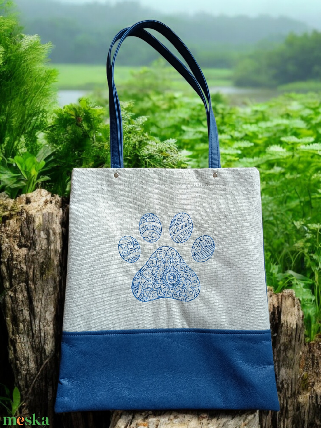 Mandalás tappancsos hímzett kék válltáska - táska & tok - bevásárlás & shopper táska - shopper, textiltáska, szatyor - Meska.hu