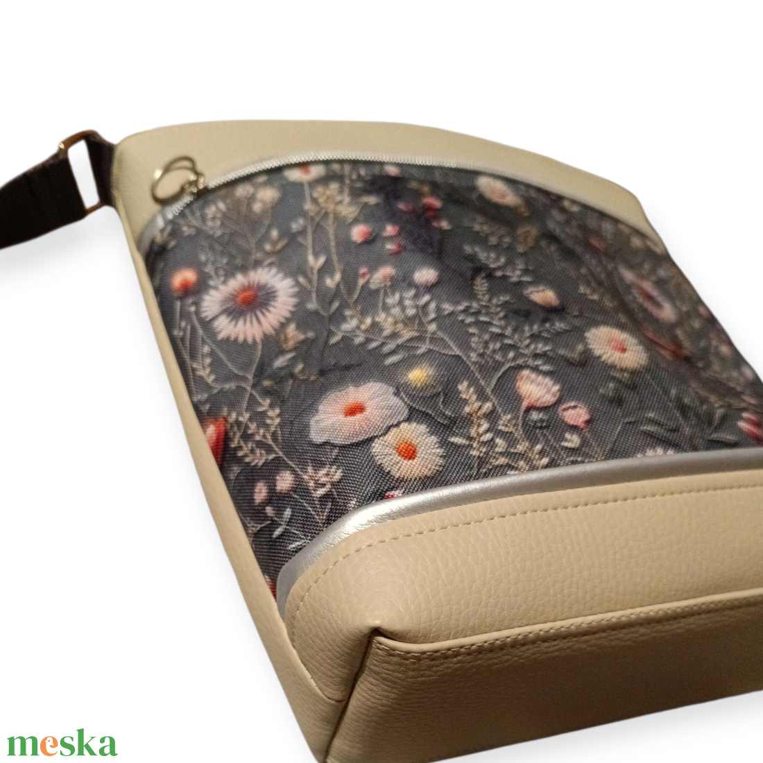 Női válltáska, crossbody/ kistáska - táska & tok - kézitáska & válltáska - vállon átvethető táska - Meska.hu