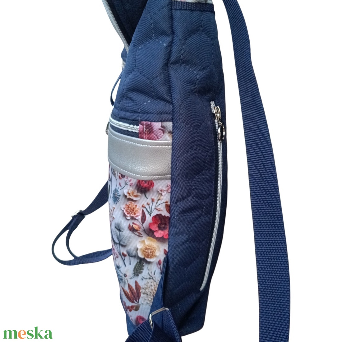 Kék-ezüst virágos vízhatlan rolltop női hátitáska - táska & tok - hátizsák - roll top hátizsák - Meska.hu